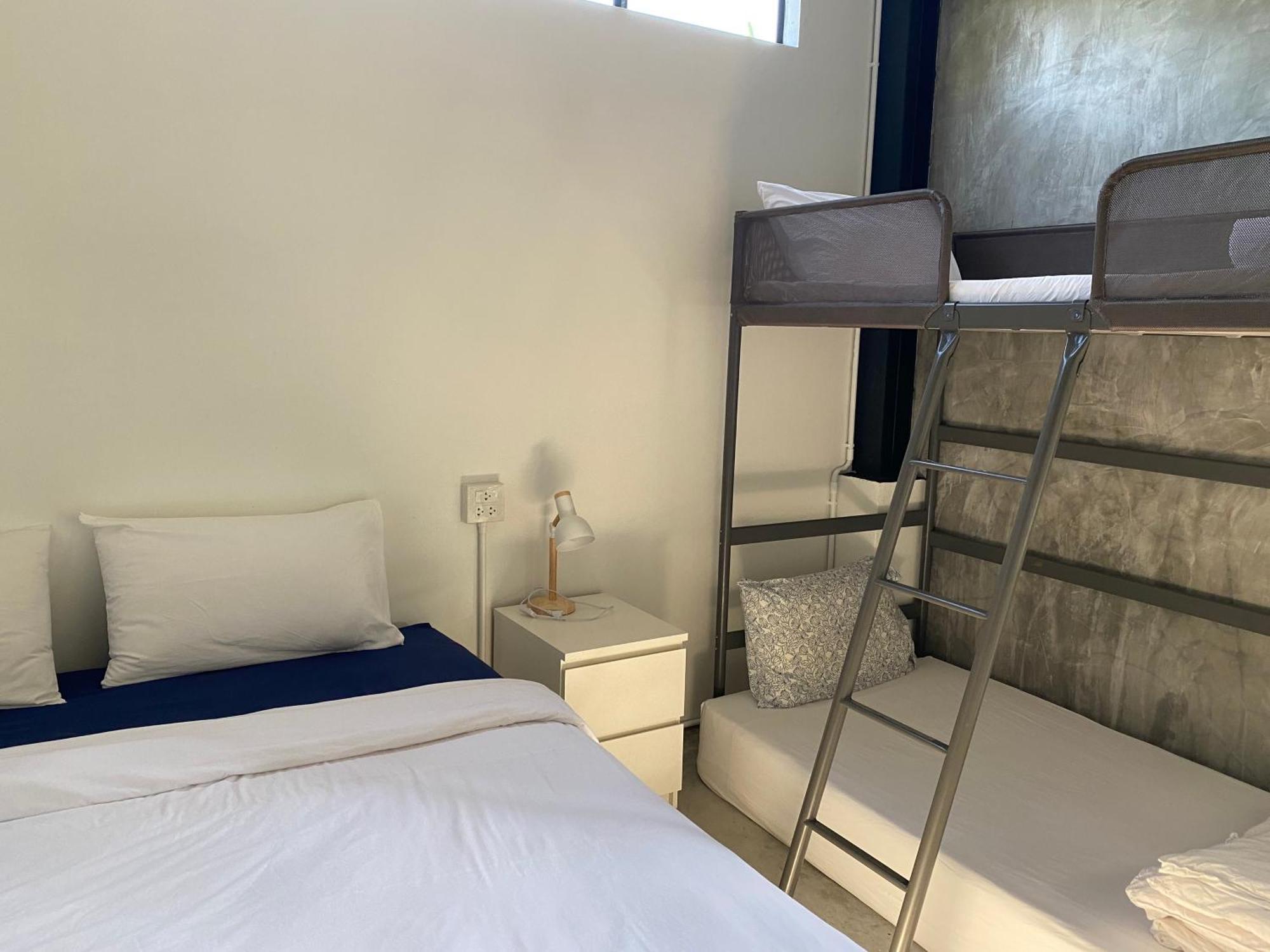 Nokhook House Hostel Trang Bagian luar foto