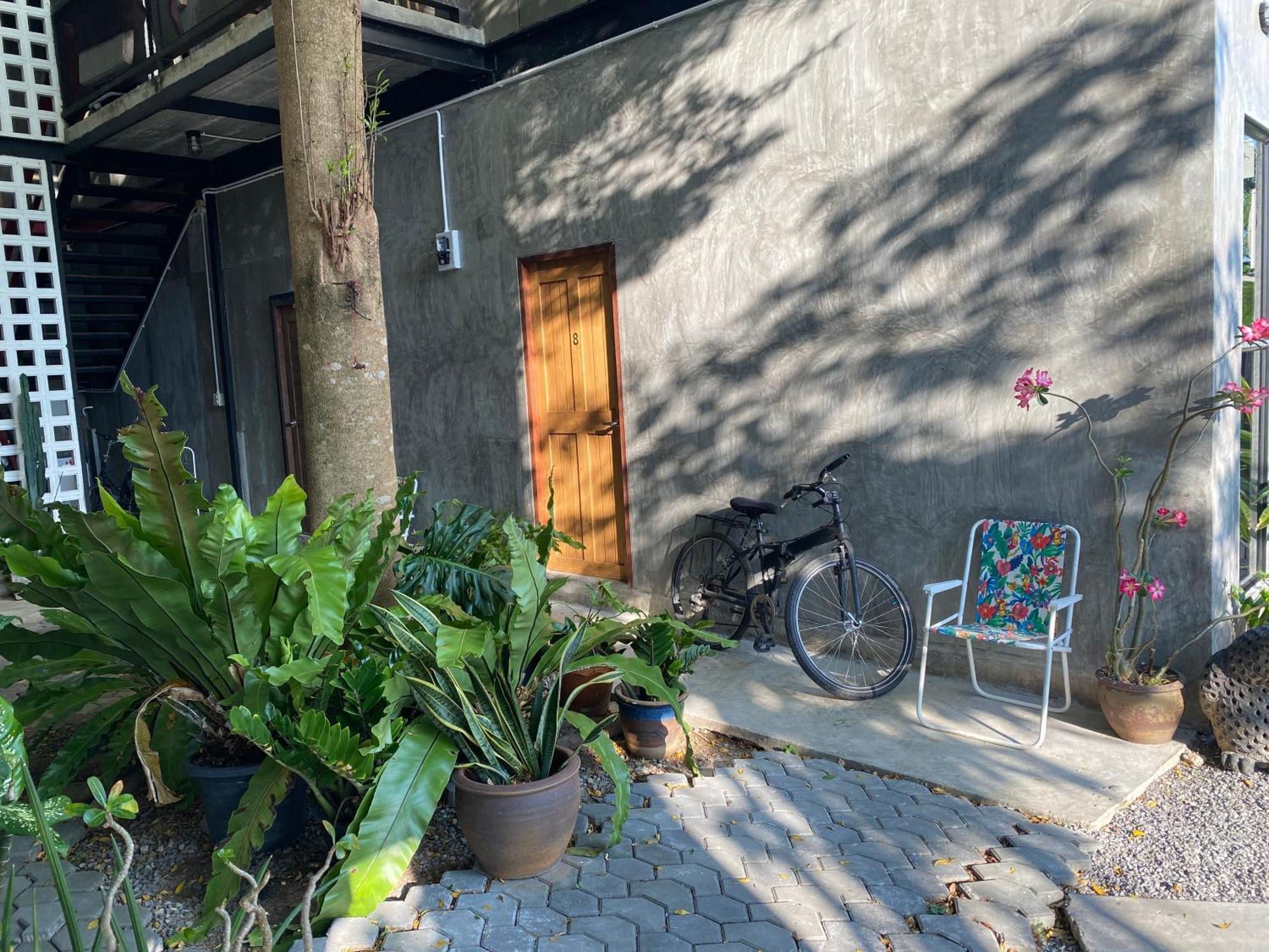 Nokhook House Hostel Trang Bagian luar foto